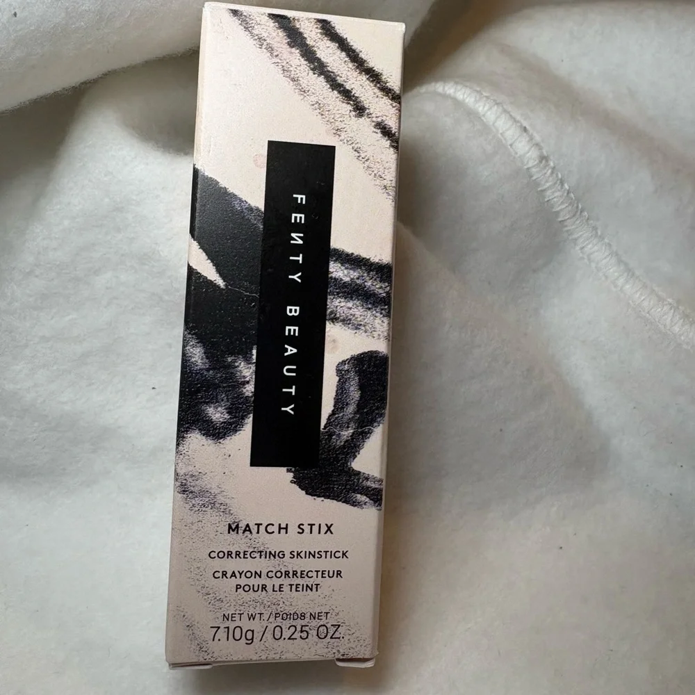 FENTY Beauty Match Stix Correcting Skinstick 02 BANANA Full Size New in Box